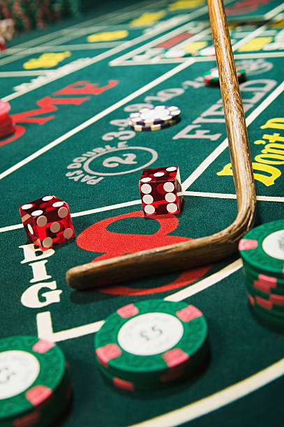 dingdong77 mobile app interface showing sportsbook and games